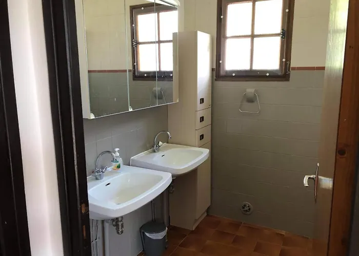 Et Salon De Massage à L'essentiel Casa de Férias Saint-Maurice-dʼIbie